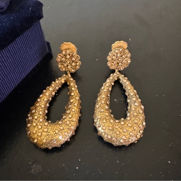 Vintage Gold Accent Clip-on Studded Earings - Picture 2 of 6